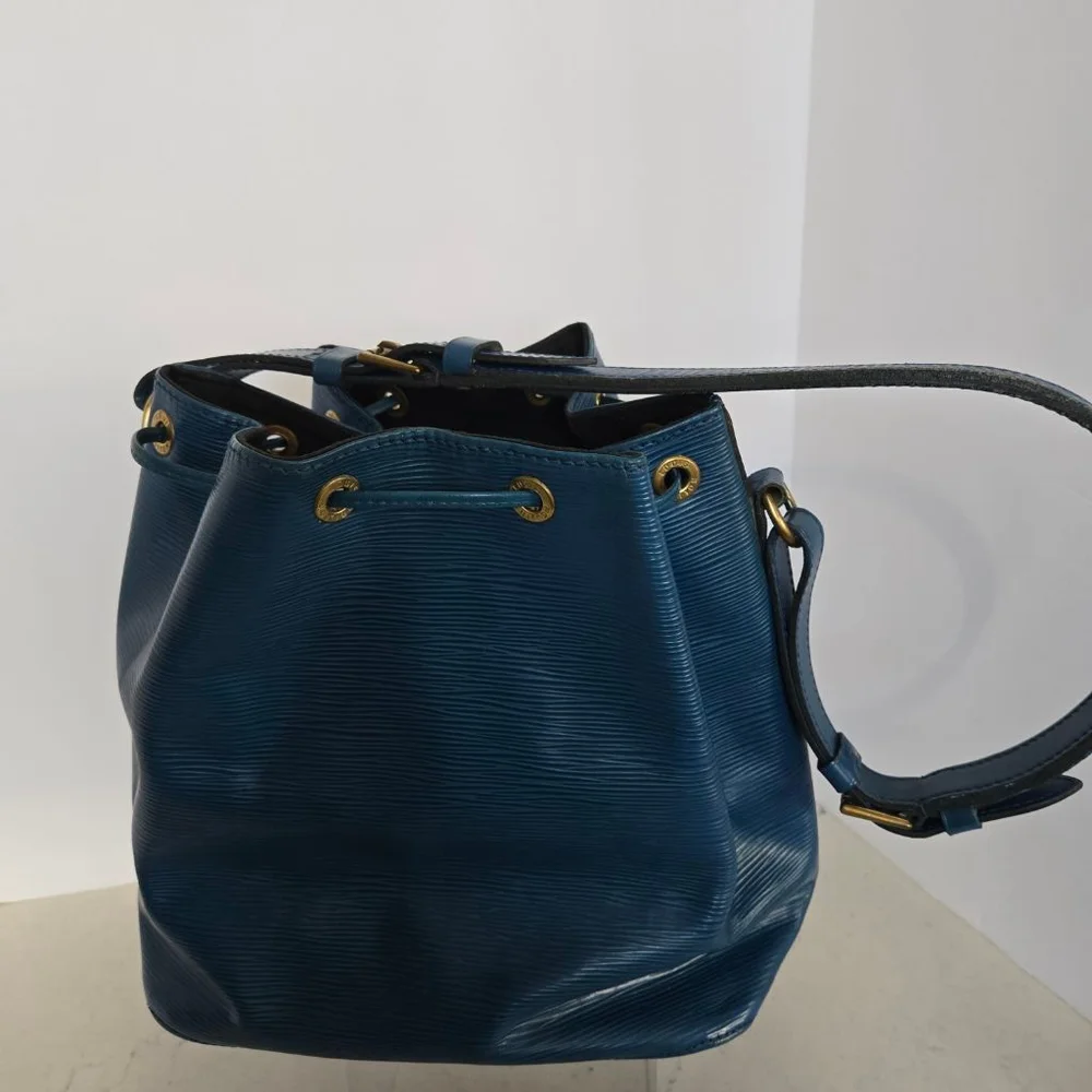 Women's Louis Vuitton Epi Leather Petit Noe Shoulder Bag in Blue - Picture 10 of 15